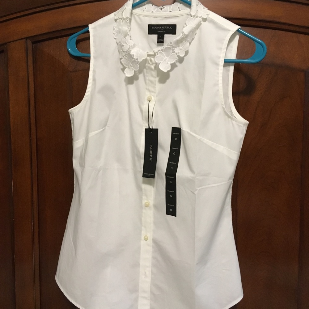 Banana Republic Sleeveless Dress Shirt